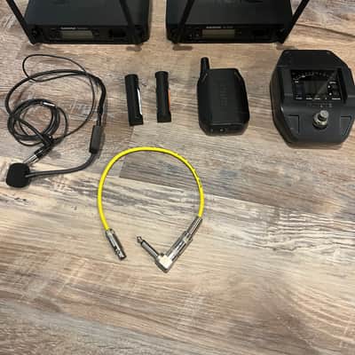 Shure GLXD: 2 Desktop + 1 pedal receiver + transmitter + 2 batteries + headset image 2
