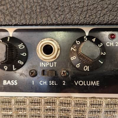 Vintage 80’s Fender Studio Lead 2-Channel 60-Watt 1x12" Solid State Guitar Combo image 4