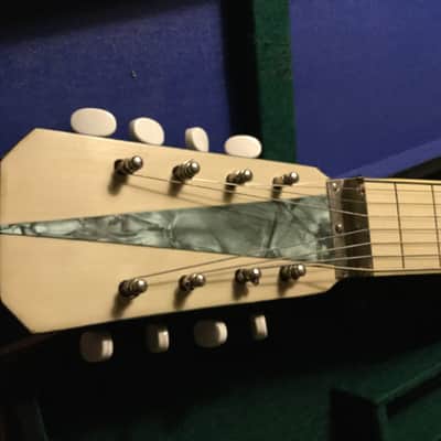 Herrnsdorf Elektro Artist 50er / 60er green perloid image 3