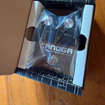 Strymon Canoga Vintage Silicon Fuzz 2026 - Present - Gold / Black image 6