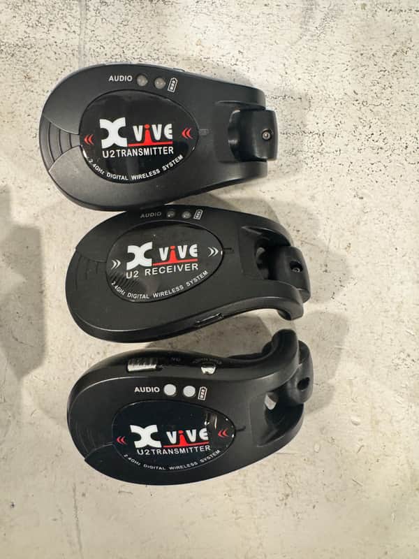 Xvive Xvive U2 Wireless Guitar System Bundle image 1