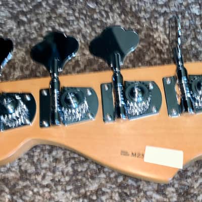 2003 Fender Deluxe Active Jazz Bass electric guitar skb hardshell case image 19