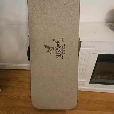 DMark Alpha 5 Special Reserve Antique Gold Marble with LEDs 2026 image 7