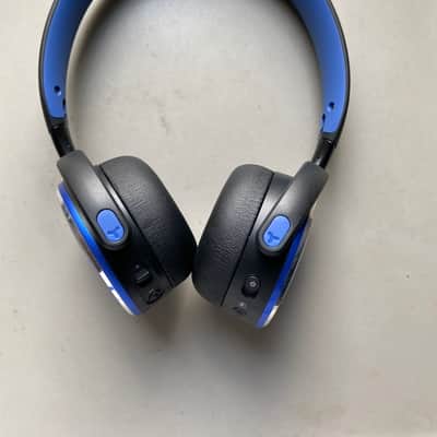 Samsung AKG Y500 Wireless Headphones image 5