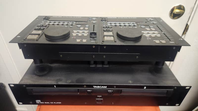 TASCAM CD-302 Dual CD Player Rackmount w/ Remote Controller CD302 image 1