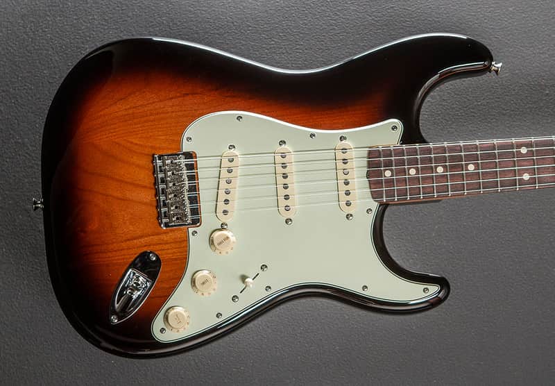 Fender Robert Cray Stratocaster - 3 Color Sunburst