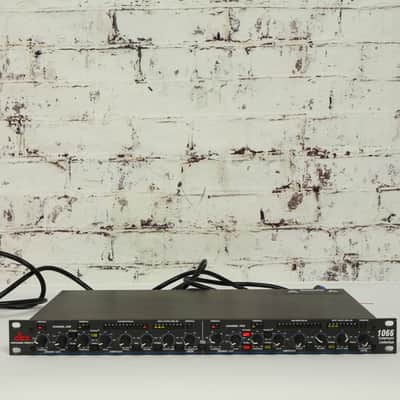dbx 1066 Dual-Channel Compressor/Limiter/Gate Professional Audio Processor image 1