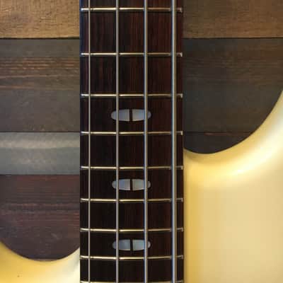 Yamaha BB1600 Left Handed Cream Wht. image 5