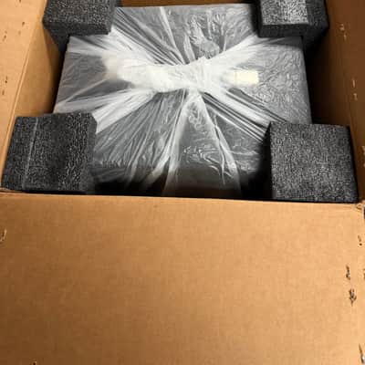 Aguilar DB 112 300-Watt 1x12" Bass Speaker Cabinet 2007 - Present - Classic Black image 4