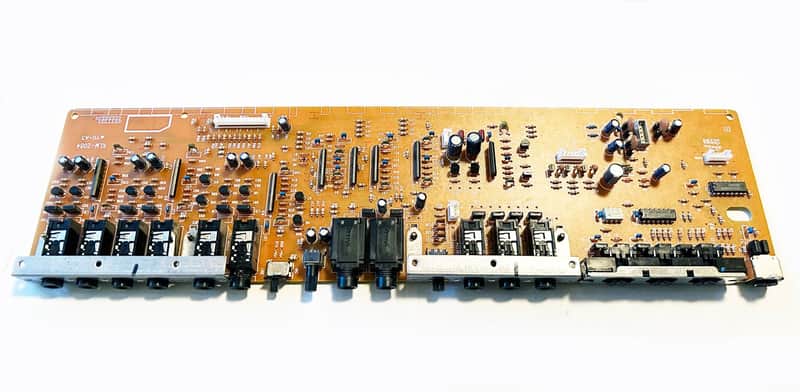 KORG Triton Classic 61, Pro 76, Pro/X Original Audio-Jack Board KLM-2084 Works Perfect ! image 1