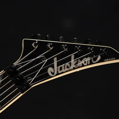 Jackson USA Select Kelly KE2 Ebony Fingerboard Snow White 567 image 4