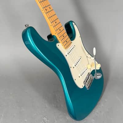 1995 Fender Stratocaster MN Ltd. Run Matching Head Papers orig Case image 5