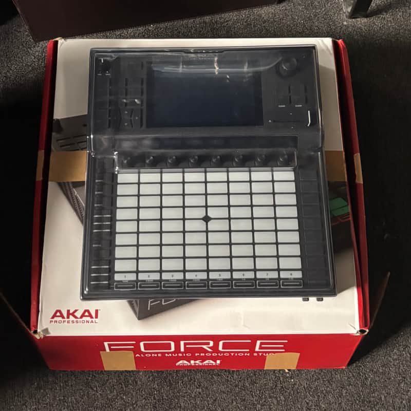 Akai Force Standalone Music Production / DJ Performance System 2019 - Black image 1
