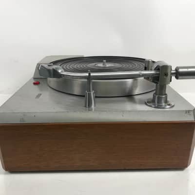 Vintage Empire Turntable image 3