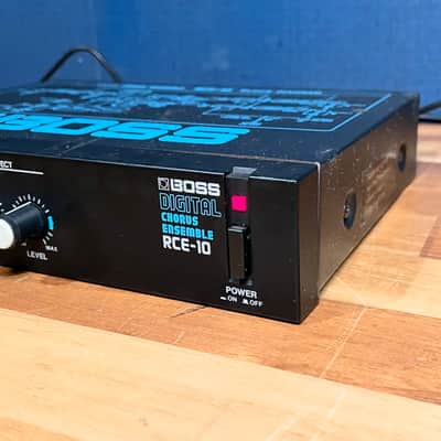 Boss RCE-10 Micro Rack Series Digital Chorus Ensemble - Black image 3