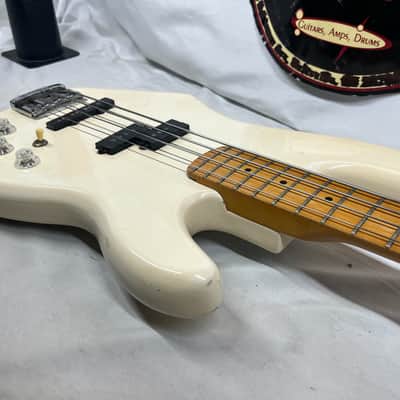 Kramer Striker 700ST 4-String P-Style Electric Bass image 16