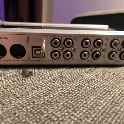Native Instruments Audio 8 DJ - Black image 1