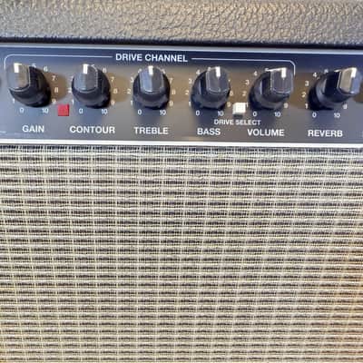 Fender Deluxe 112 Plus 90-Watt 1x12 Solid-State Guitar Combo Amplifier Made in Mexico 1998 image 3