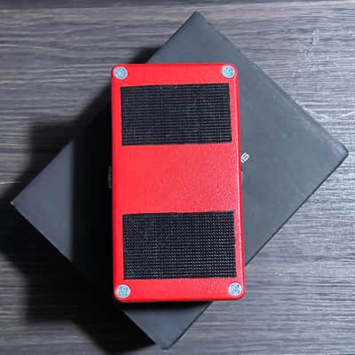 MXR M102 Dyna Comp 1995 - Present - Red image 3
