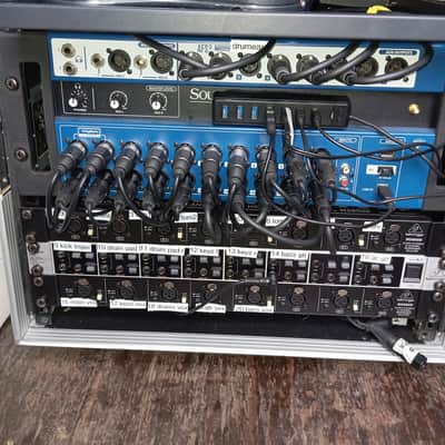 Soundcraft Ui24R 24-Channel Digital Mixer/USB Recorder w/ Wireless