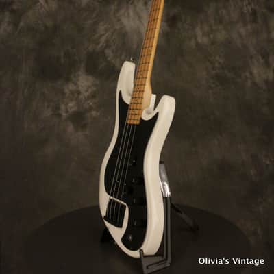 Guild PILOT Bass SB-604 White 1984 White image 4