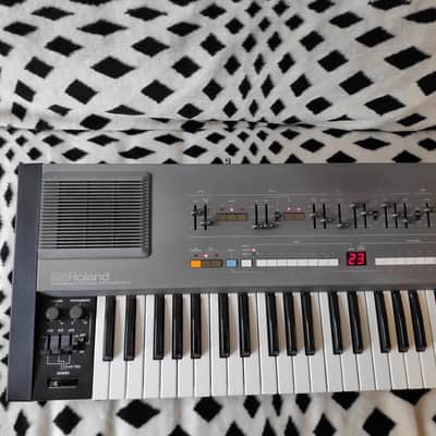 Roland HS-60 61-Key Programmable Polyphonic Synthesizer for sale image 6