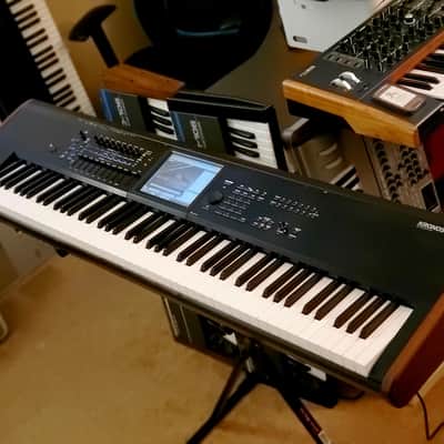 CERTIFIED!!! KORG KRONOS 2 88 UPGRADED FULLY SERVICED AND IN AMAZING CONDITION! image 2