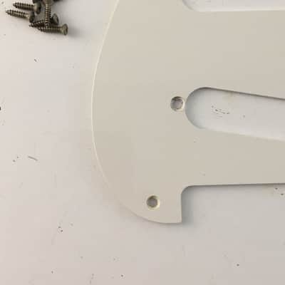 1990s Vintage 1-ply 50s Fender USA Guitar Natural Relic American Strat Pickguard Off White image 2