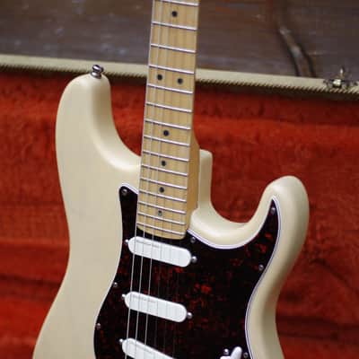 Fender Buddy Guy Stratocaster 1996 - Honey Blonde image 6