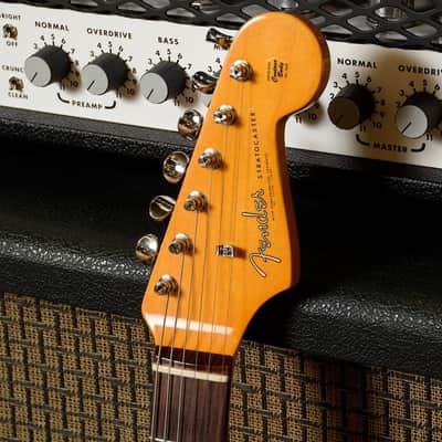 Fender AMERICAN VINTAGE II 1961 Stratocaster - Olympic White image 5