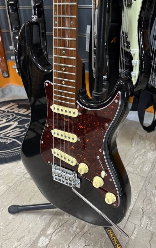 Sire Larry Carlton S7 Vintage BLK Black Black solid-body electric guitar image 1