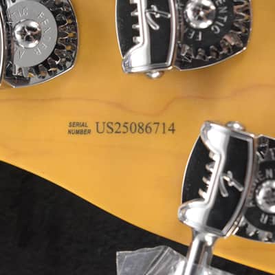Fender American Professional II Precision Bass V Rosewood Fingerboard Olympic White image 10