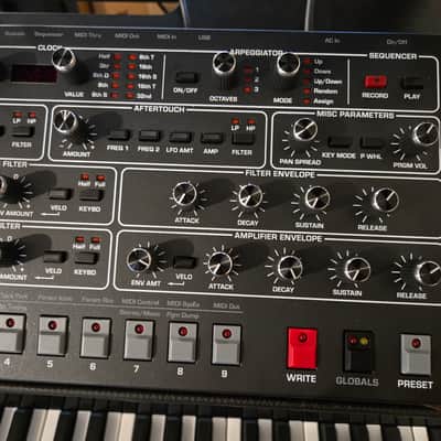 Sequential Prophet-6 Desktop 6-Voice Polyphonic Synthesizer 2018 - 2020 - Black with Wood Sides image 9