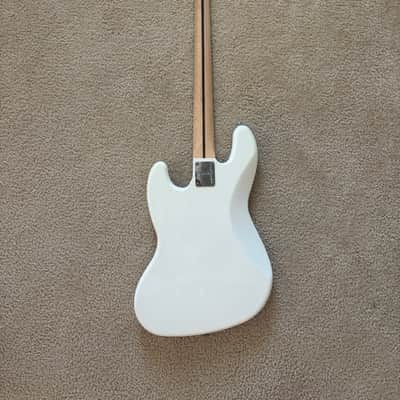 Squier Affinity Jazz Bass 2019 - Present - Olympic White image 2