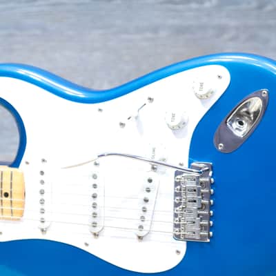 Fender '57 Vintage Stratocaster Re-issue Lake Placid Blue Electric Guitar w/Case image 4