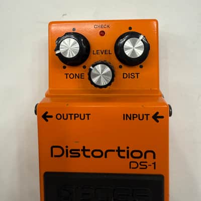 Boss Roland DS-1 Distortion Guitar Effect Pedal image 2