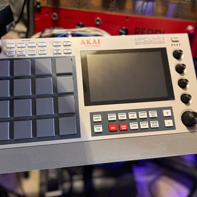 Immagine Akai MPC Live II Standalone Sampler / Sequencer Retro Edition 2020 - Present - Grey - 6