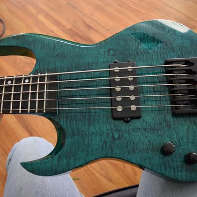 Kiesel Vader Bass 5 string, left handed model , 2017 , flamed top, gorgeous condition and tone image 2