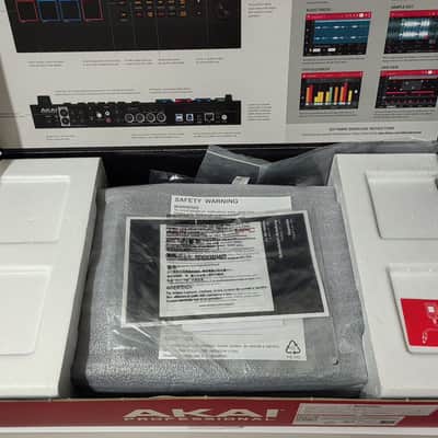 Akai MPC Live II 2020-Present - Black image 2