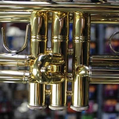 Bach TR200 Intermediate USA Trumpet & Case image 4