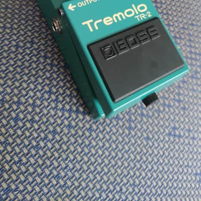 Boss TR-2 Tremolo (Silver Label) 1997 - Present - Green image 7