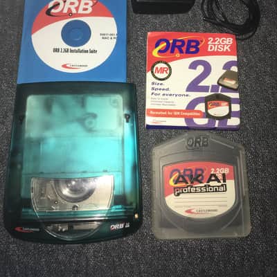 CASTLEWOOD ORB 2.2GB SCSI Disk Drive with a HD50 SCSI connector from an old Akai S5000