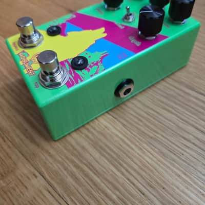 Walrus Audio Monument Harmonic Tap Tremolo V2 Limited Edition Neon 2020s - Neon Green image 3