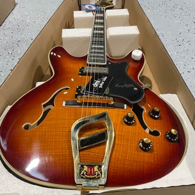 Hagstrom '67 Viking II Electric Guitar Vintage Sunburst image 3
