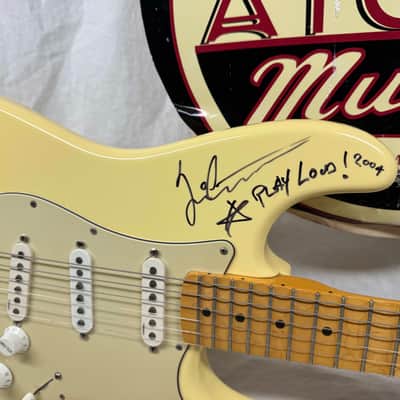 Fender Yngwie Malmsteen Signature Stratocaster Guitar with Case - signed! 1992 - Vintage White / Maple neck image 3