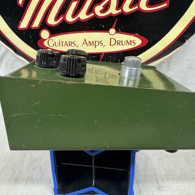 Electro-Harmonix x Sovtek " Green Russian " Big Muff π Pi version 7C 3rd Edition Distortion Fuzz Pedal with Original Wood Box - BM-1-01.00.001 ~2000 - Bubble Font / 6-Screw Chassis image 13