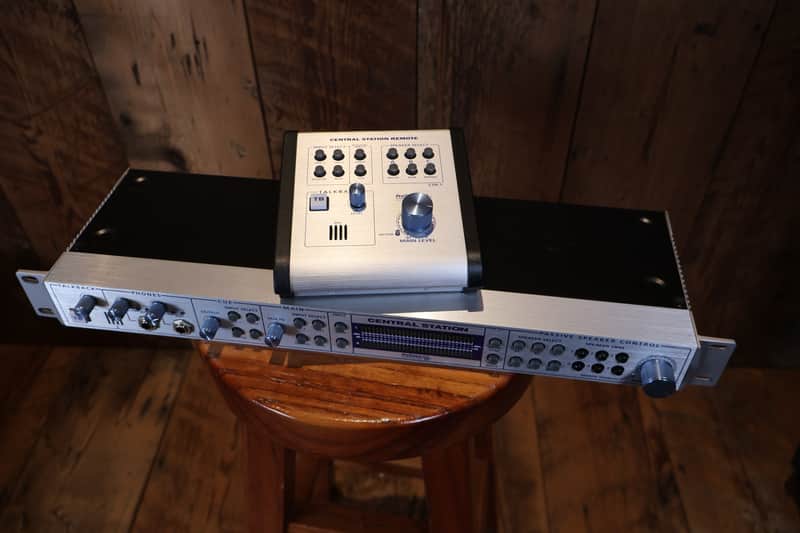 PreSonus Central Station Plus Monitor Controller with Remote Control image 1