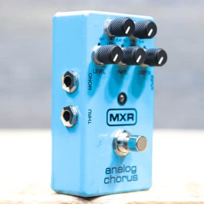 MXR M234 Analog Chorus Analog Bucketbrigade Circuitry Chorus Effect Pedal w/Box image 3