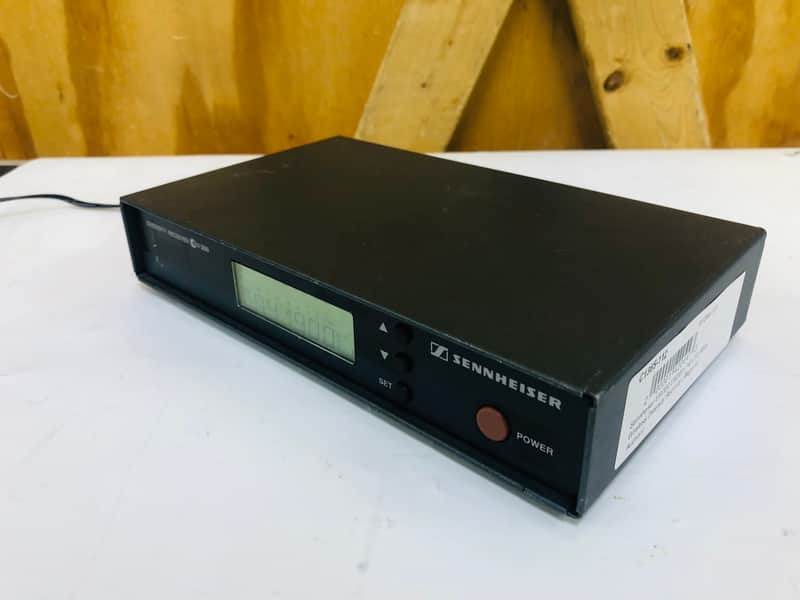 Sennheiser EW300 G2 EM300 True Wireless Diversity Receiver 740-772 MHz - READ image 1