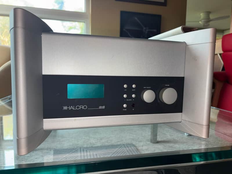 Halcro DM8 Reference Line Stage Preamplifier High-End Audiophile Preamp